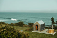 Afbeelding in Gallery-weergave laden, Surf Shacks Vol 3.: Exploring The Spirit Of Coastal Living