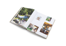 Afbeelding in Gallery-weergave laden, Surf Shacks Vol 2.: A New Way Of Coastal Living
