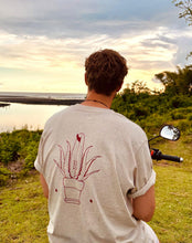 Load image into Gallery viewer, Aloe Vera T-shirt Light Grey
